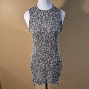 MONTEAU LOS ANGELES Gray Knit Sleeveless Tank Fitted Tunic Side Zipper Detail